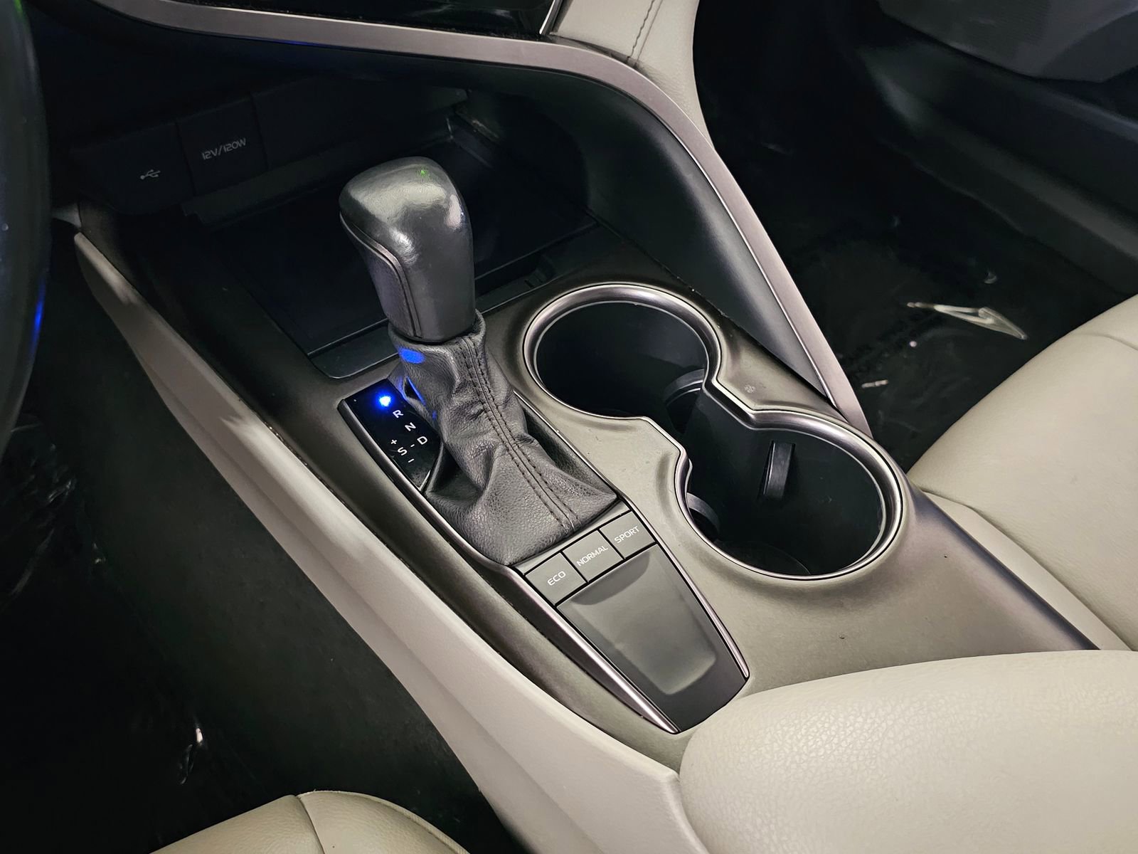 Used 2023 Toyota Camry SE image 27