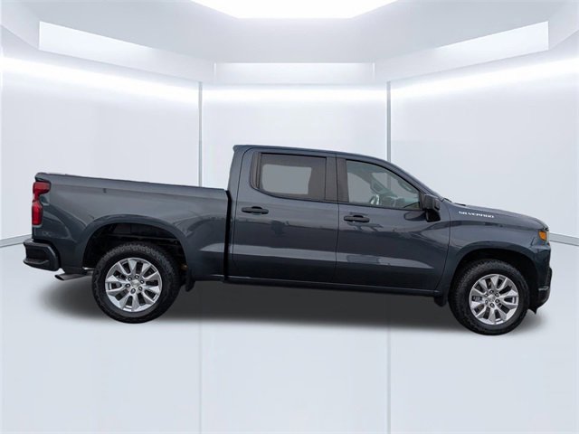 Used 2022 Chevrolet Silverado 1500 Custom w/ Safety Confidence Package image 3