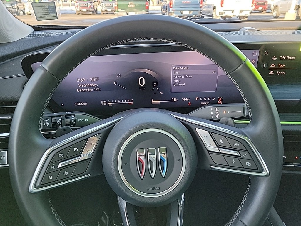 Used 2025 Buick Envision Preferred image 9