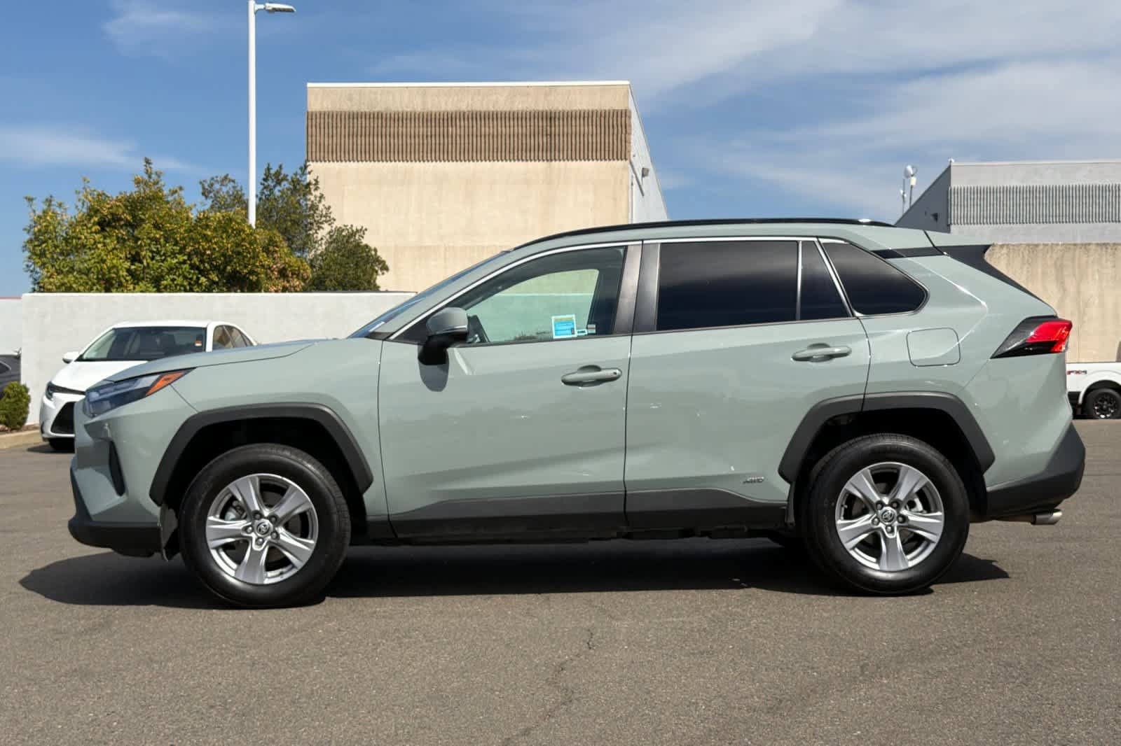 Certified 2023 Toyota RAV4 XLE AWD/4WD image 9