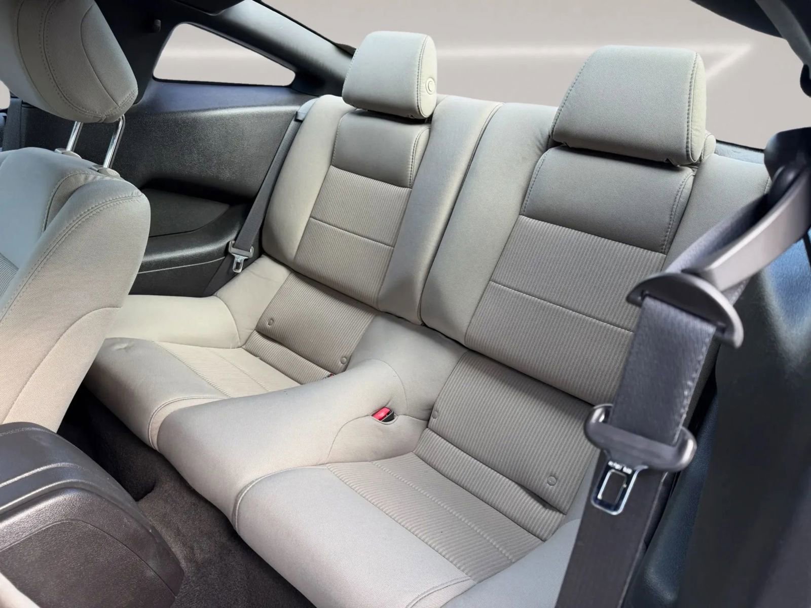 Used 2013 Ford Mustang GT RWD image 14