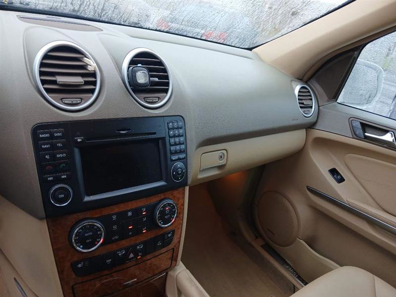 Used 2009 Mercedes-Benz ML 350 4MATIC image 12
