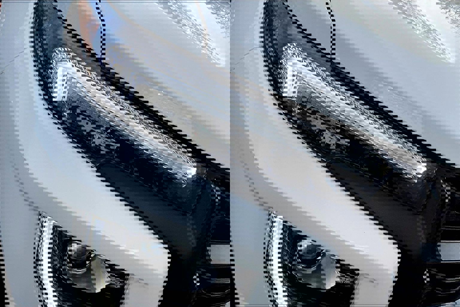 Used 2024 GMC Canyon AT4 w/ Technology Package image 23