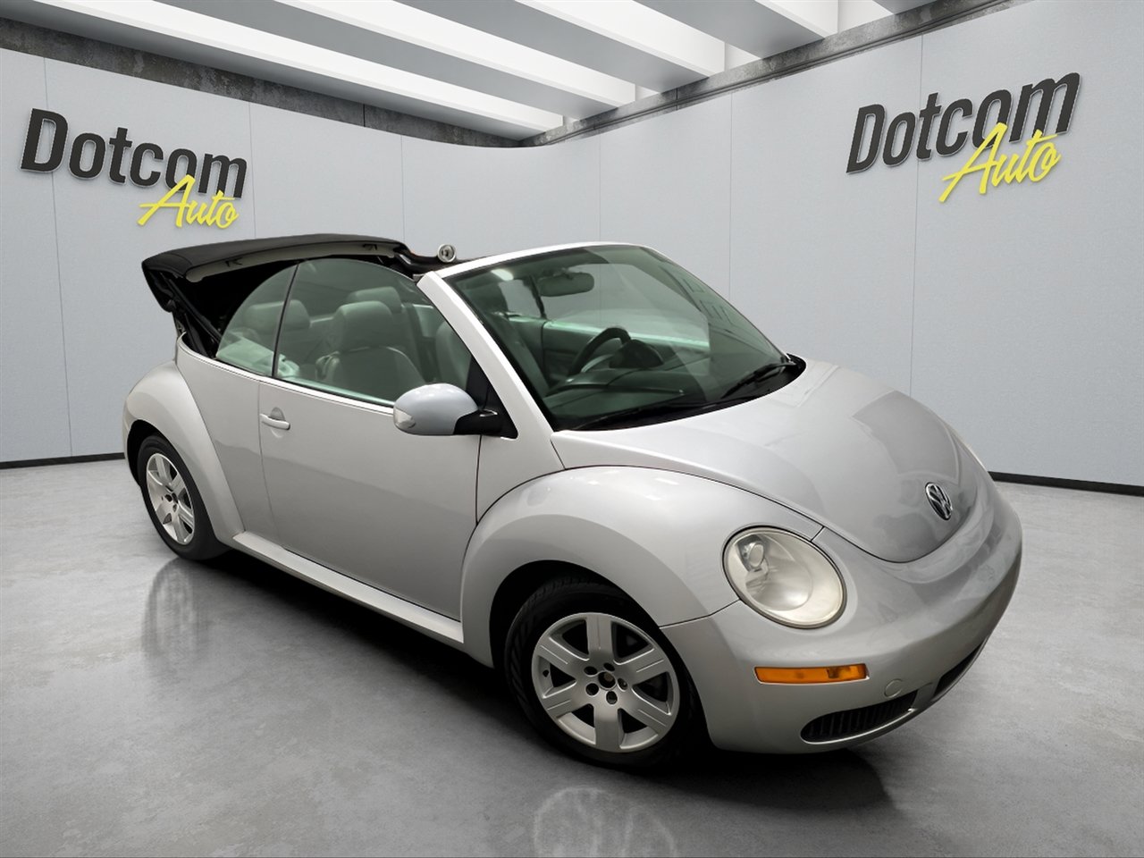 Used 2007 Volkswagen Beetle Convertible w/ Package 1 image 30