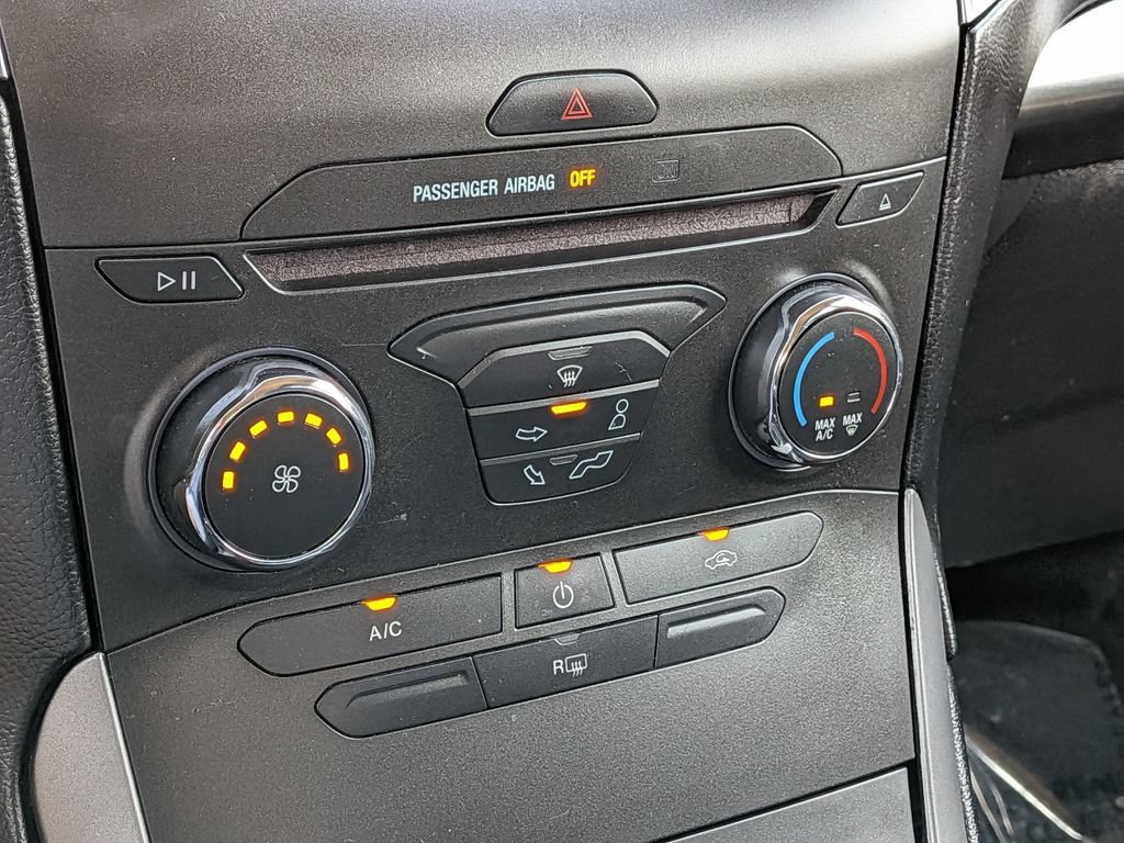 Used 2017 Ford Edge SE FWD image 23