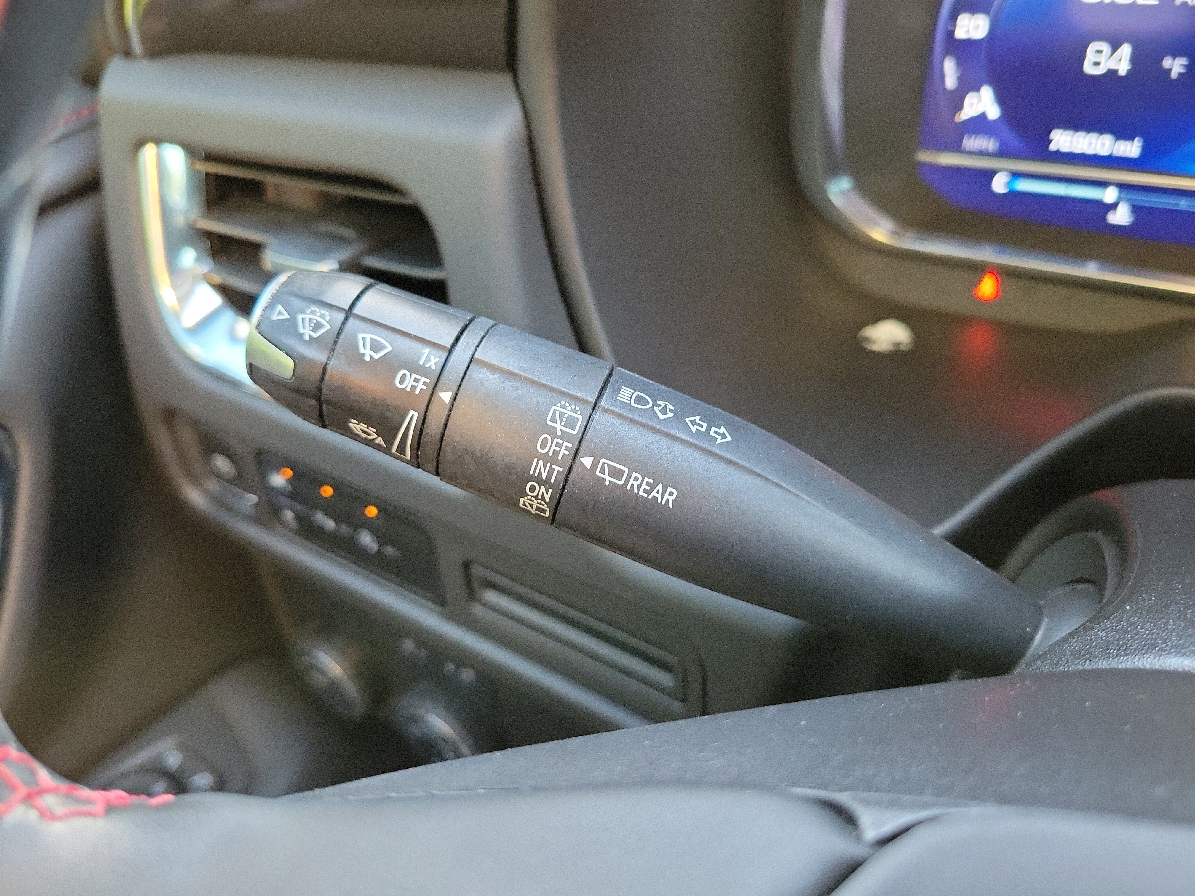 Used 2023 Chevrolet Suburban RST RWD image 29