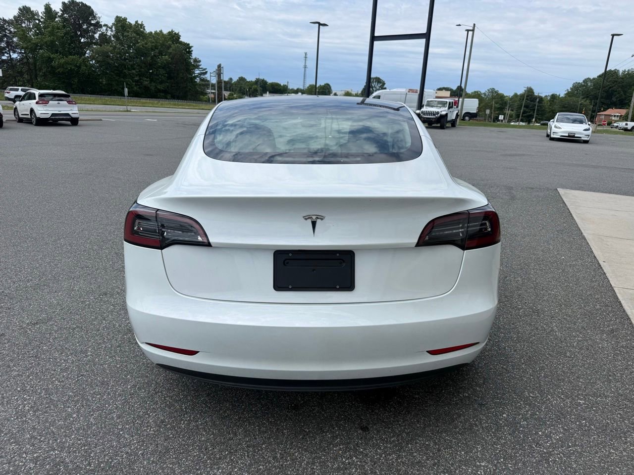 Used 2023 Tesla Model 3 Standard Range RWD image 6