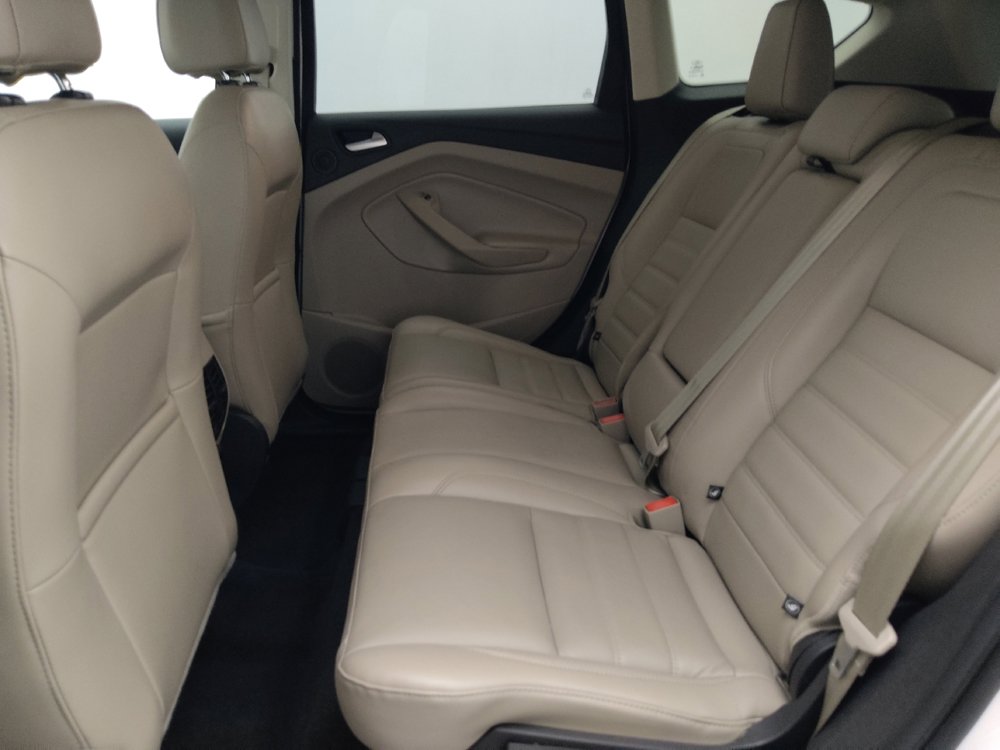Used 2017 Ford Escape Titanium w/ Equipment Group 301A AWD/4WD image 18