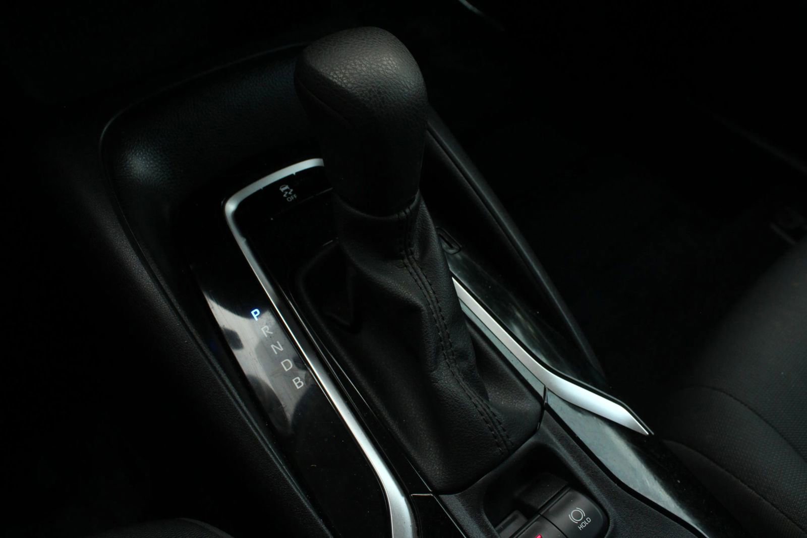 Used 2021 Toyota Corolla LE image 30