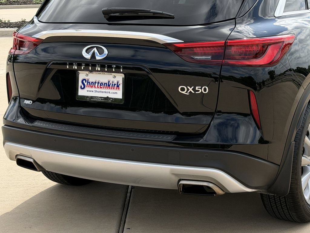 Used 2021 INFINITI QX50 Essential w/ Convenience Package AWD/4WD image 6