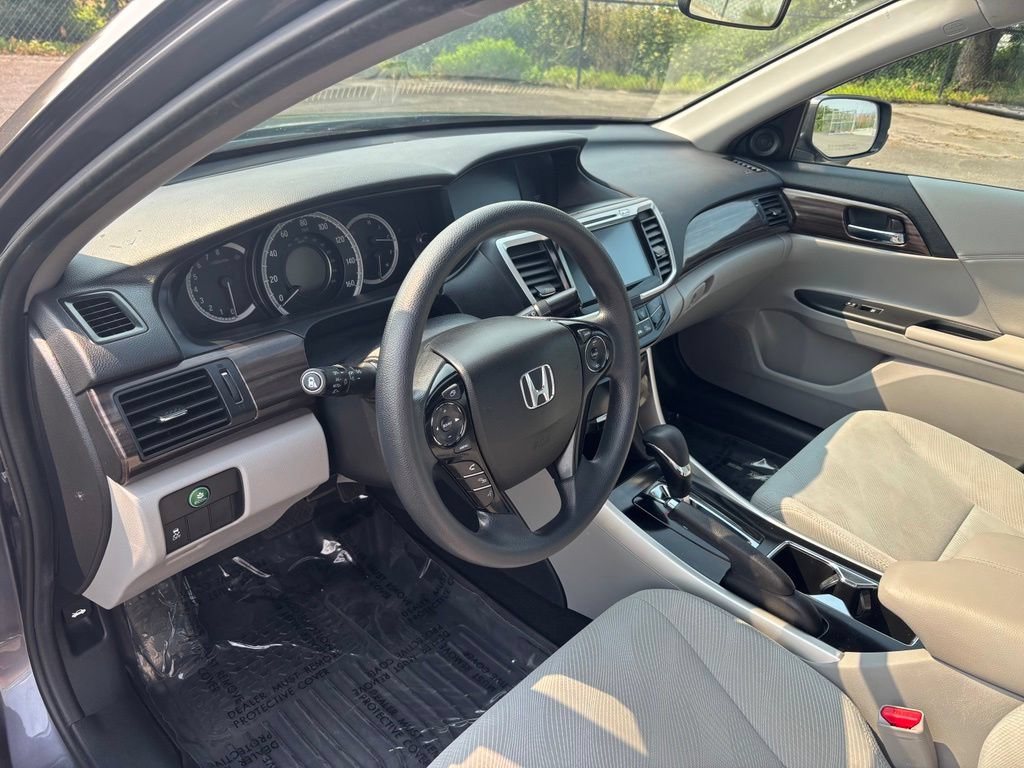 Used 2016 Honda Accord EX image 8