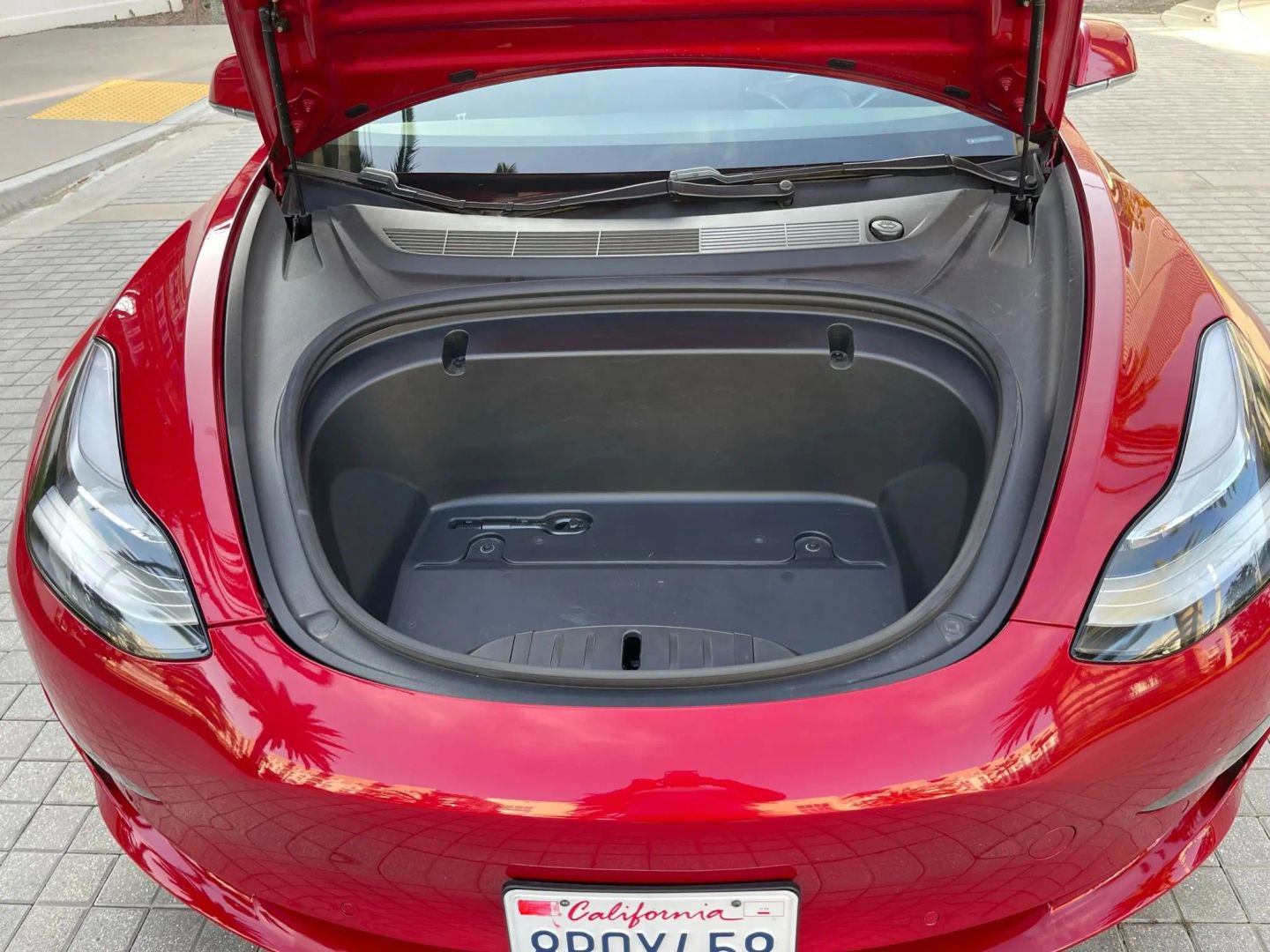 Used 2018 Tesla Model 3 Mid Range image 40