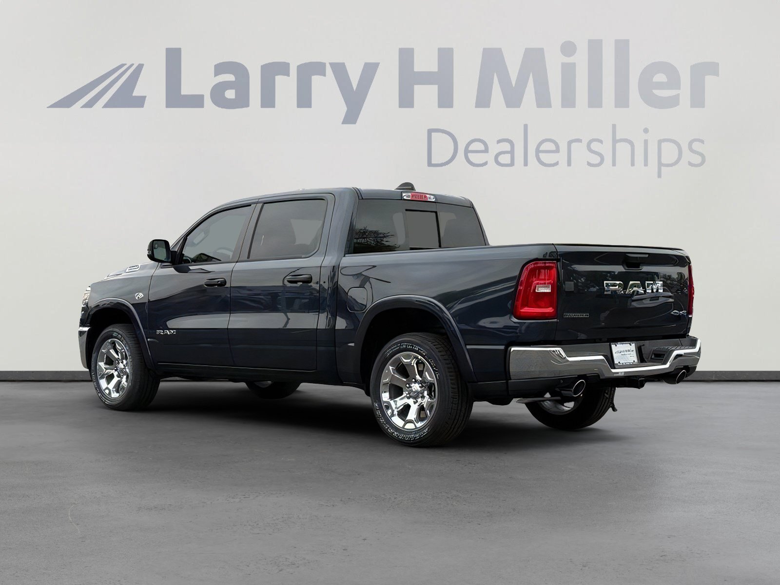 New 2026 RAM 1500 Big Horn AWD/4WD image 3