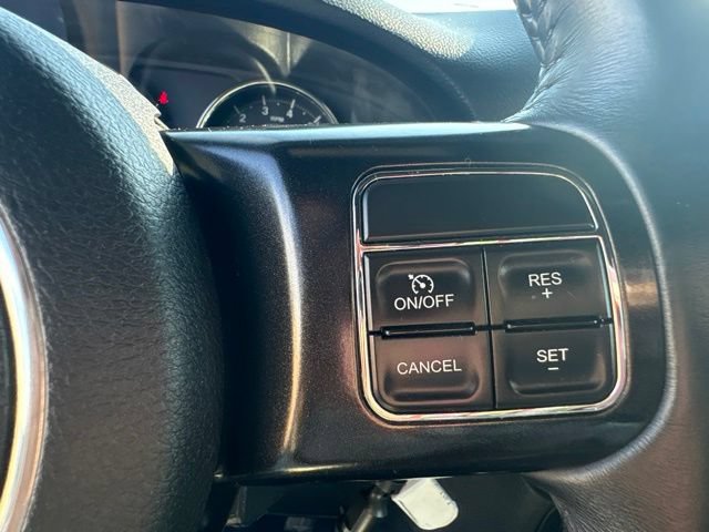 Used 2017 Jeep Wrangler Unlimited Sahara AWD/4WD image 18