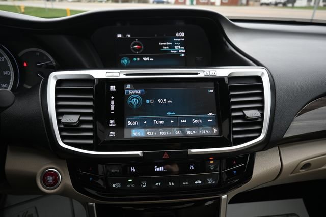 Used 2016 Honda Accord EX-L image 31