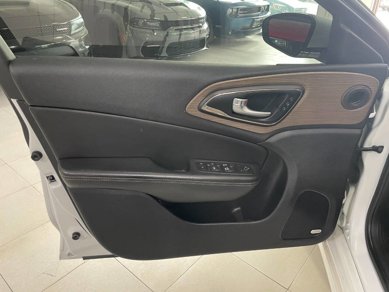 Used 2016 Chrysler 200 C w/ Premium Group image 13