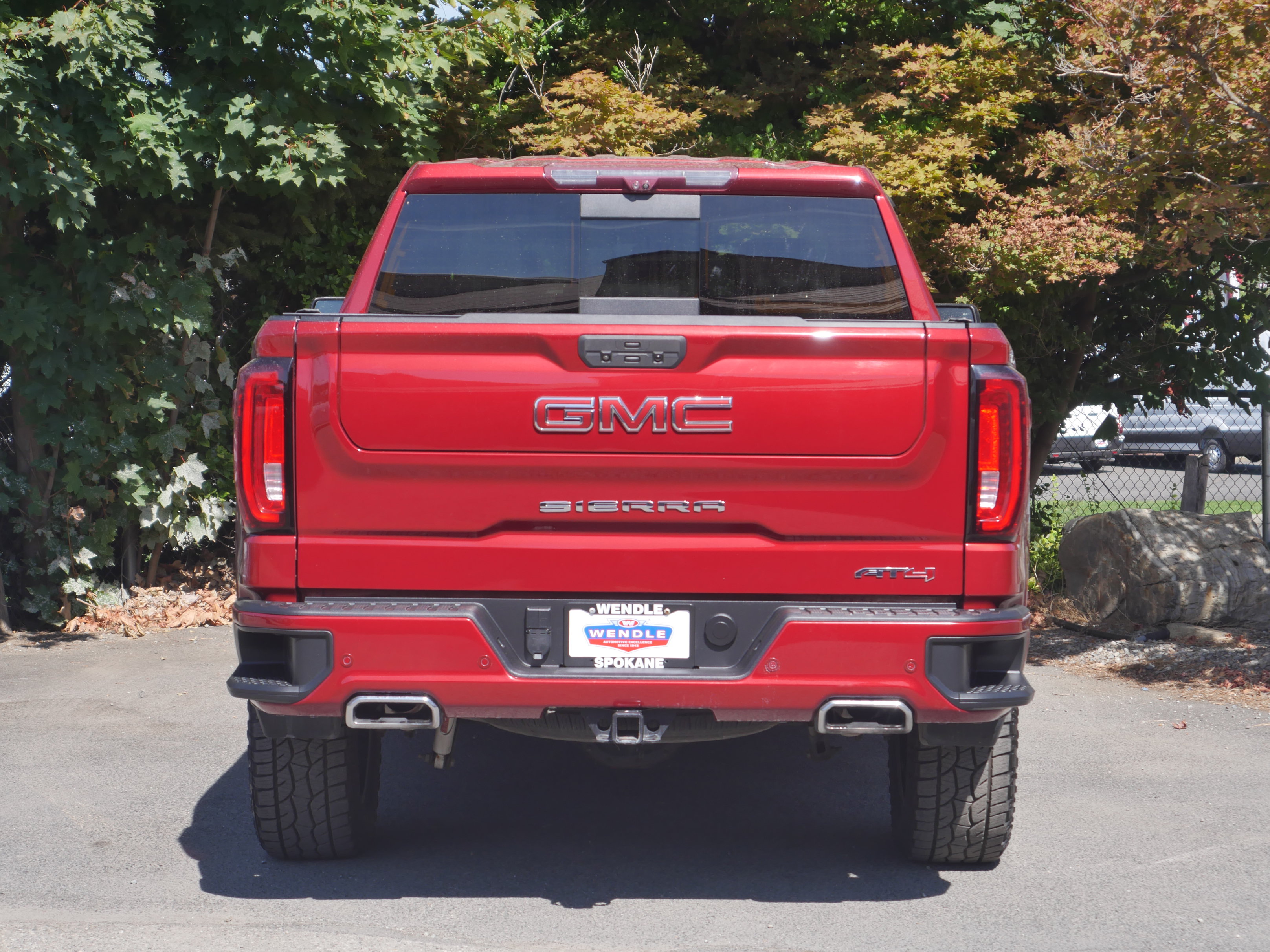 Used 2020 GMC Sierra 1500 AT4 w/ AT4 Premium Package AWD/4WD image 24