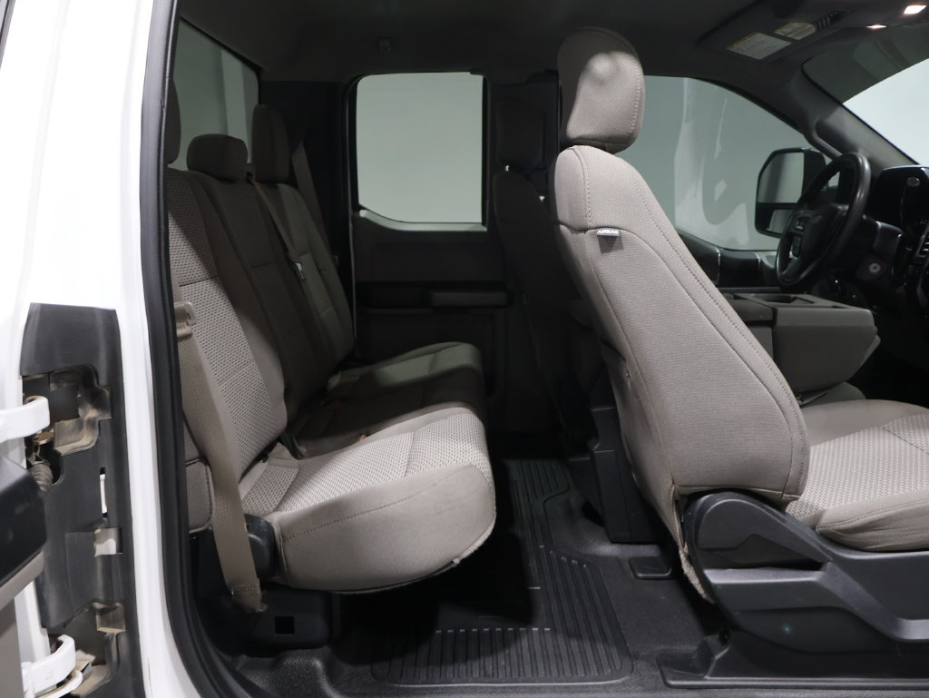 Used 2017 Ford F250 XLT AWD/4WD image 19