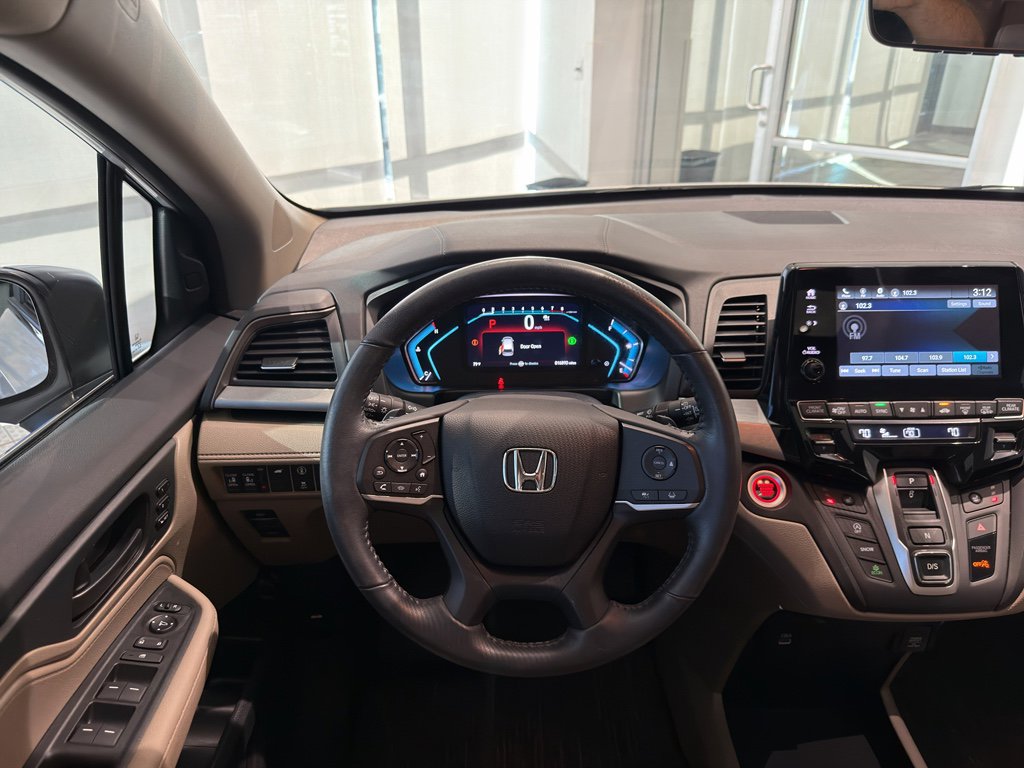 Used 2023 Honda Odyssey EX-L image 17