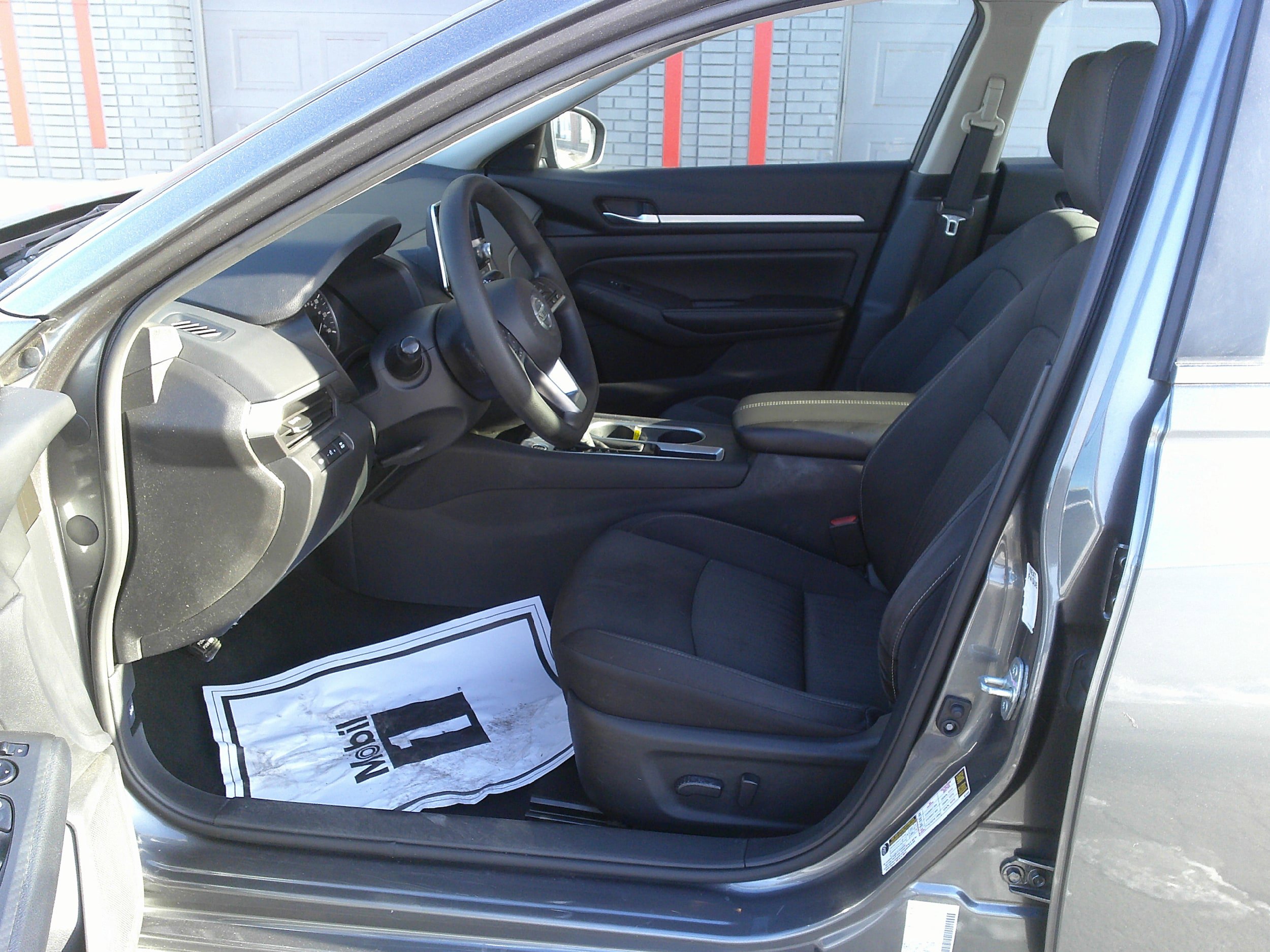 Used 2022 Nissan Altima 2.5 SV FWD image 14