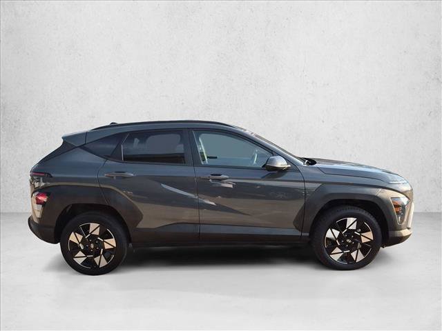 Used 2025 Hyundai Kona SEL AWD/4WD image 4
