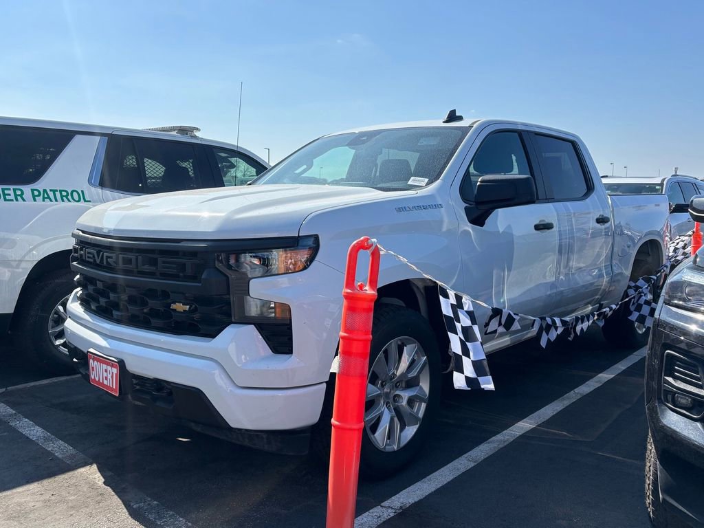 Certified 2024 Chevrolet Silverado 1500 Custom RWD image 1