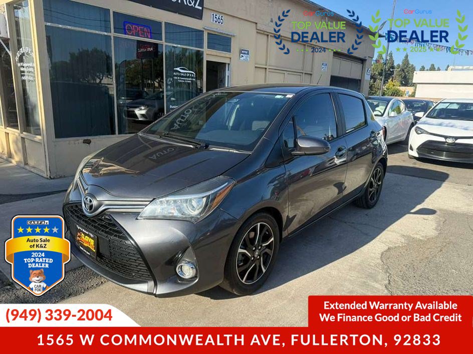 Used 2017 Toyota Yaris SE w/ Carpet Mat Package FWD image 12