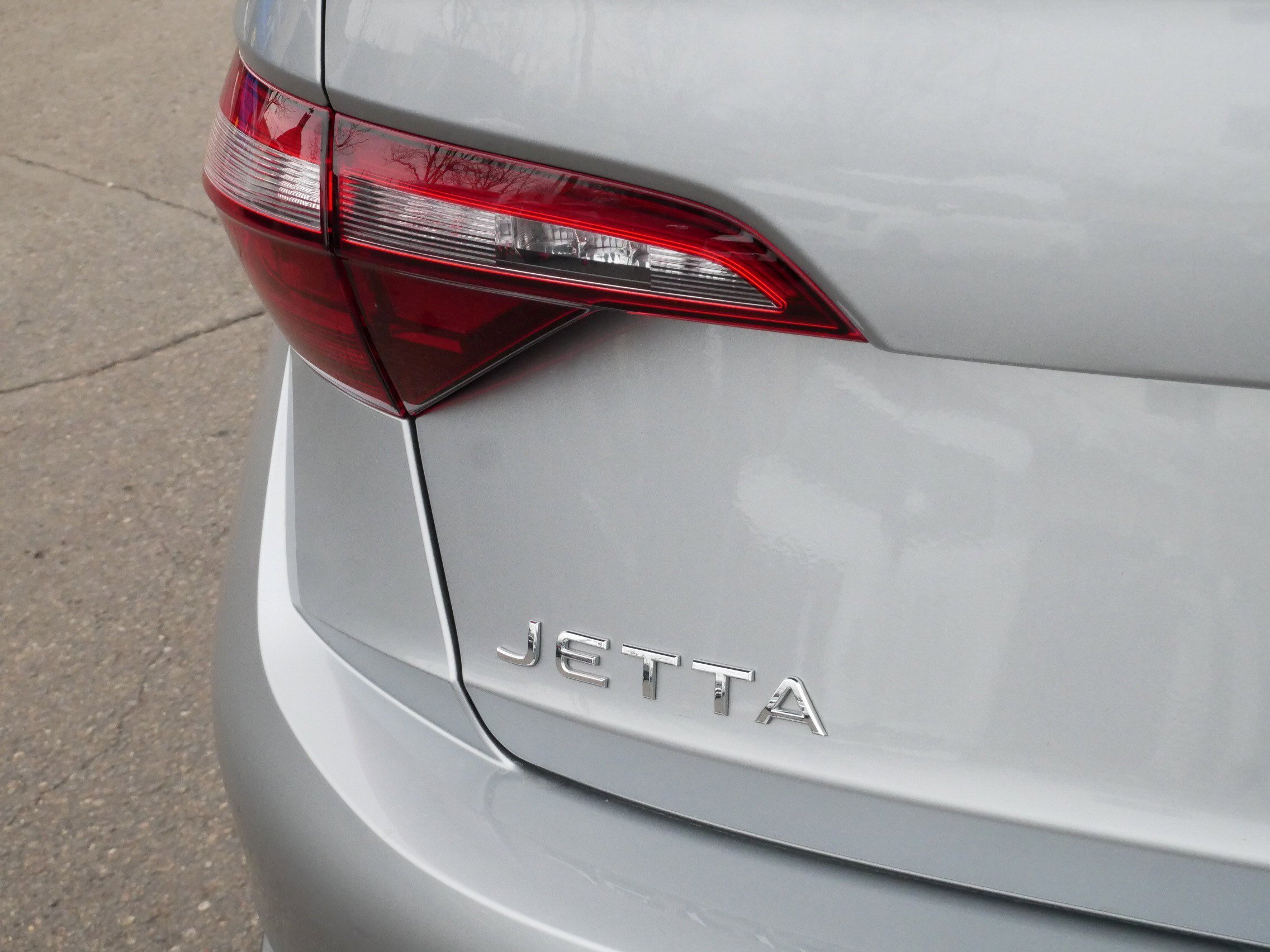 Certified 2024 Volkswagen Jetta SEL image 17