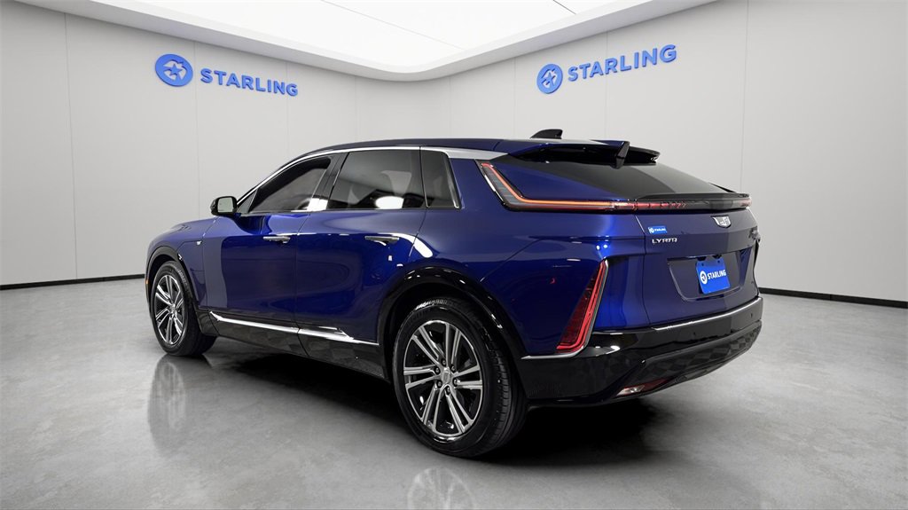 Used 2024 Cadillac Lyriq Luxury image 10