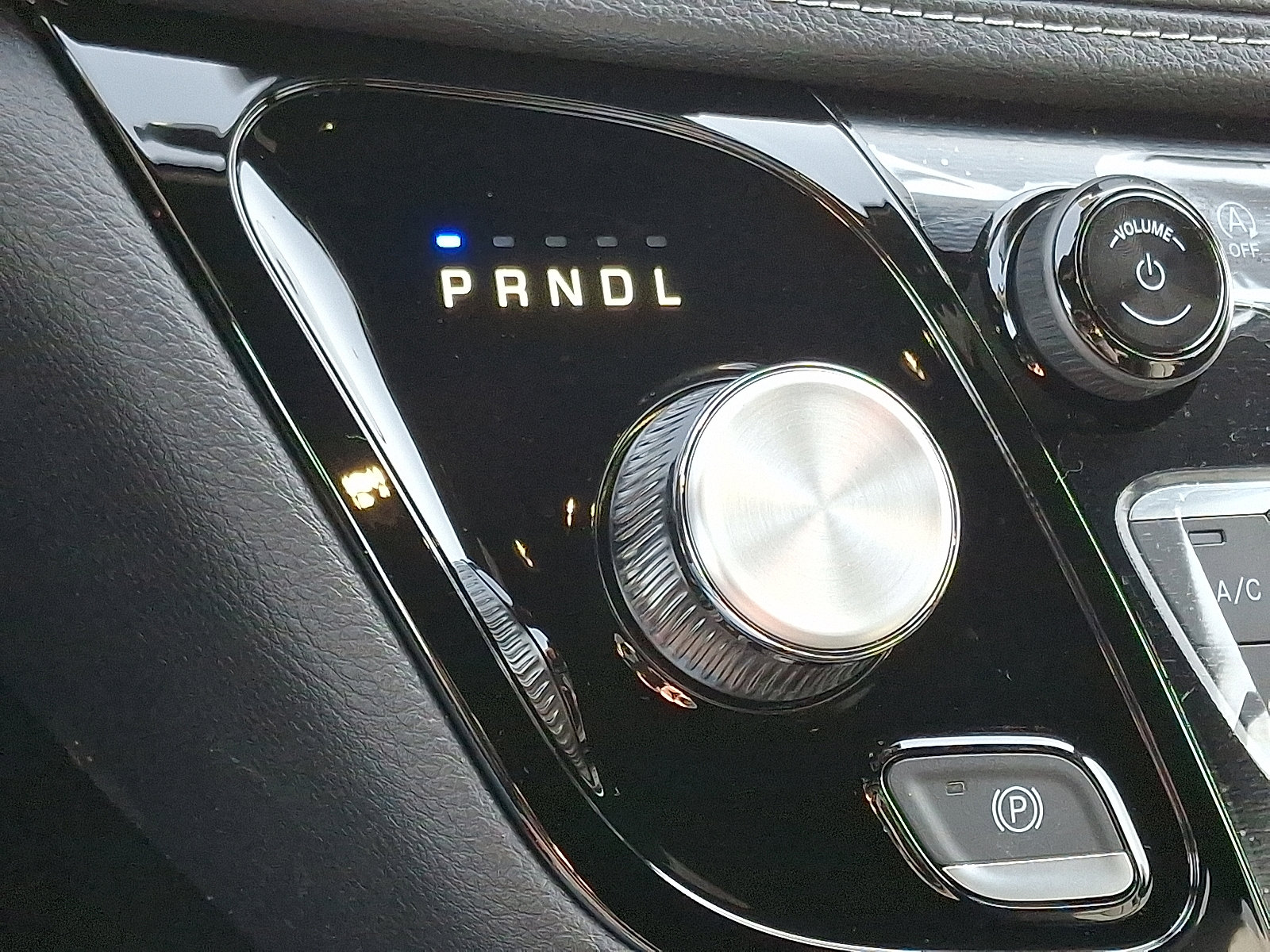 New 2026 Chrysler Pacifica Select image 11