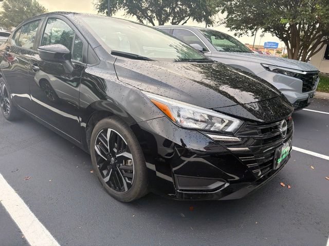 Used 2024 Nissan Versa SR FWD image 4