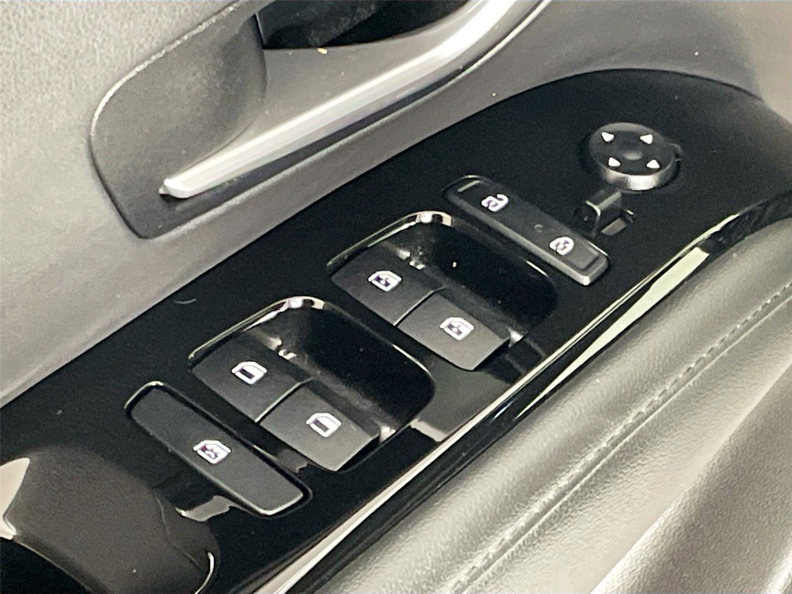 Used 2023 Hyundai Santa Cruz Limited AWD/4WD image 22