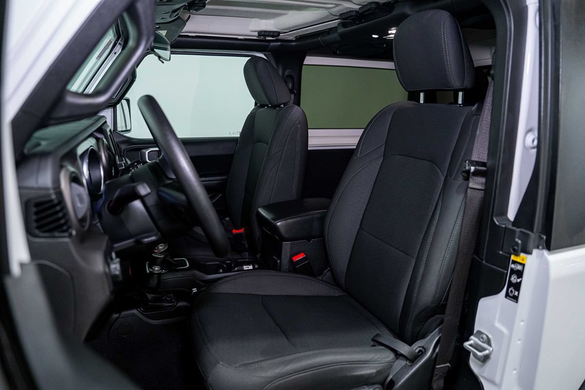 Used 2020 Jeep Wrangler Sport AWD/4WD image 13