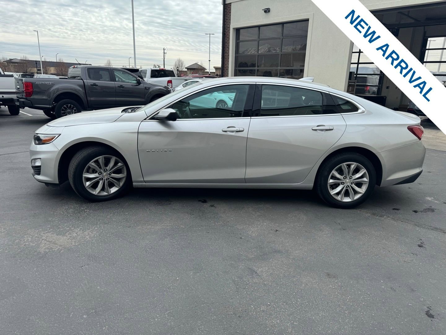 Used 2021 Chevrolet Malibu LT image 4