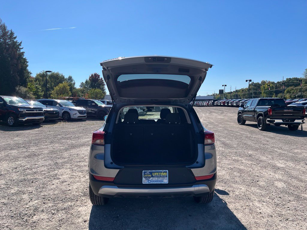Used 2026 Chevrolet TrailBlazer LT FWD image 8