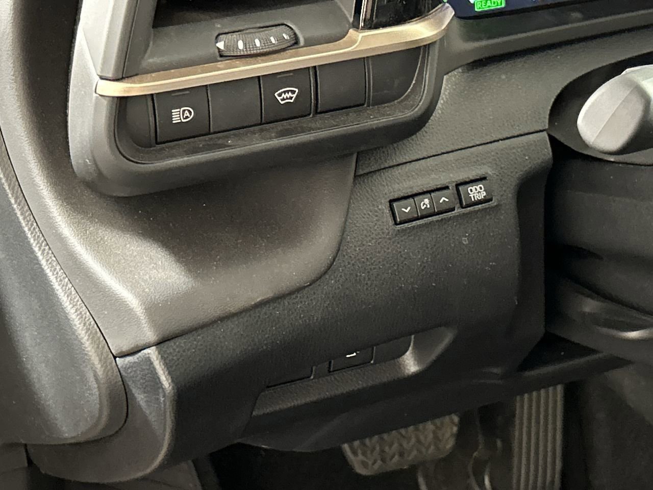 Used 2026 Toyota Crown XLE AWD/4WD image 13