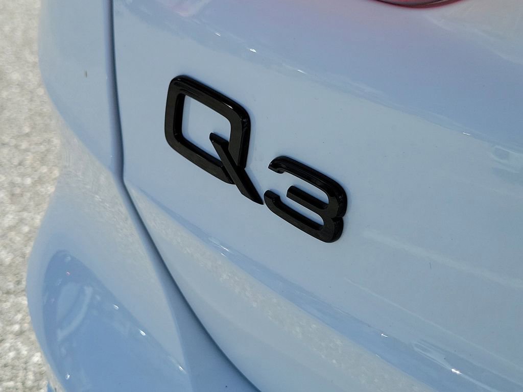 Certified 2025 Audi Q3 2.0T Premium w/ Convenience Package image 5