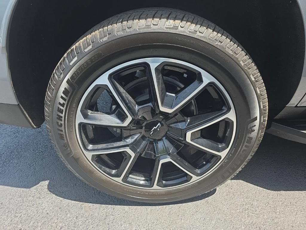 Used 2024 Chevrolet Tahoe RST w/ Luxury Package AWD/4WD image 28