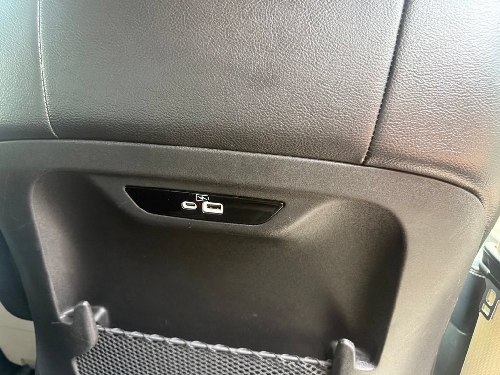 Used 2022 Chrysler Pacifica Touring-L AWD/4WD image 57
