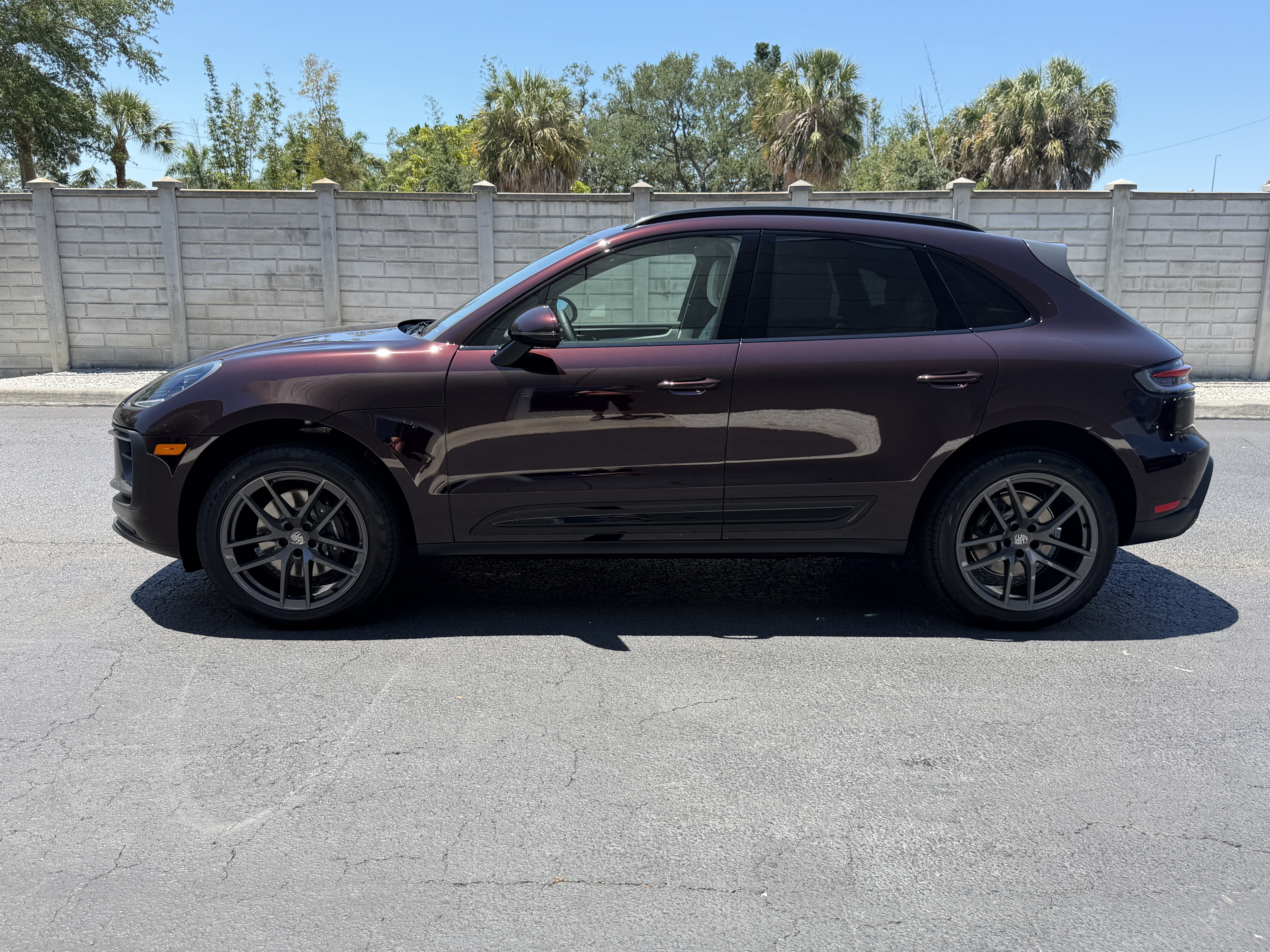 New 2026 Porsche Macan Turbo AWD/4WD image 2