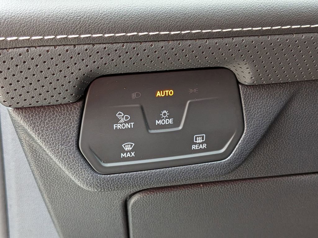 Used 2025 Volkswagen Atlas SEL Premium R-Line AWD/4WD image 20