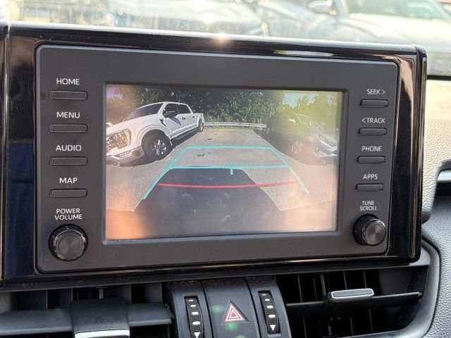 Used 2019 Toyota RAV4 XLE Premium w/ Cold Weather Package AWD/4WD image 12