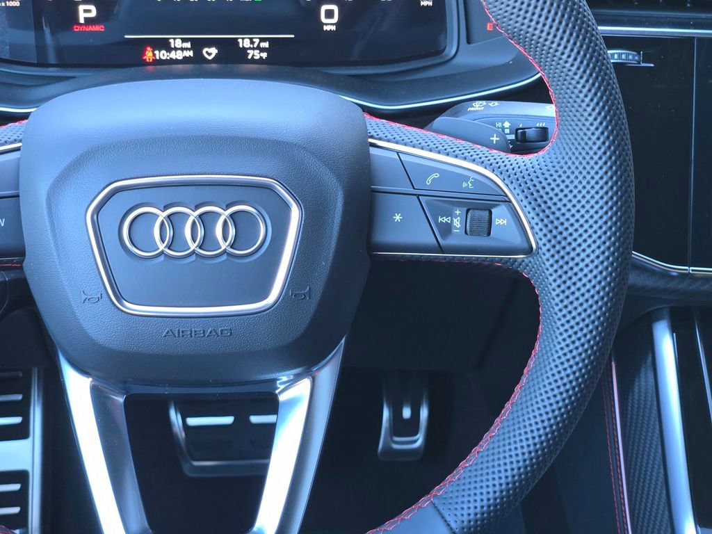 New 2026 Audi SQ8 Prestige image 16