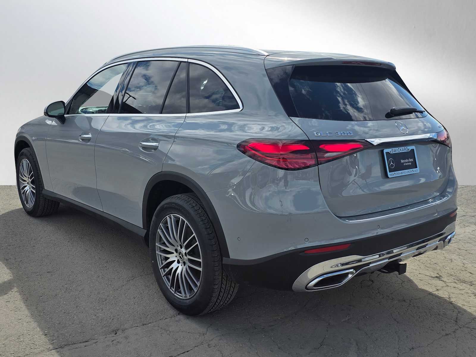 New 2026 Mercedes-Benz GLC 300 4MATIC image 5