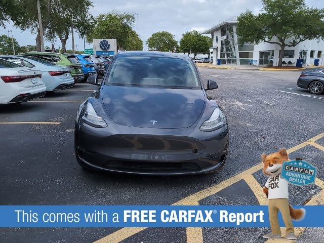 Used 2023 Tesla Model Y Long Range image 2