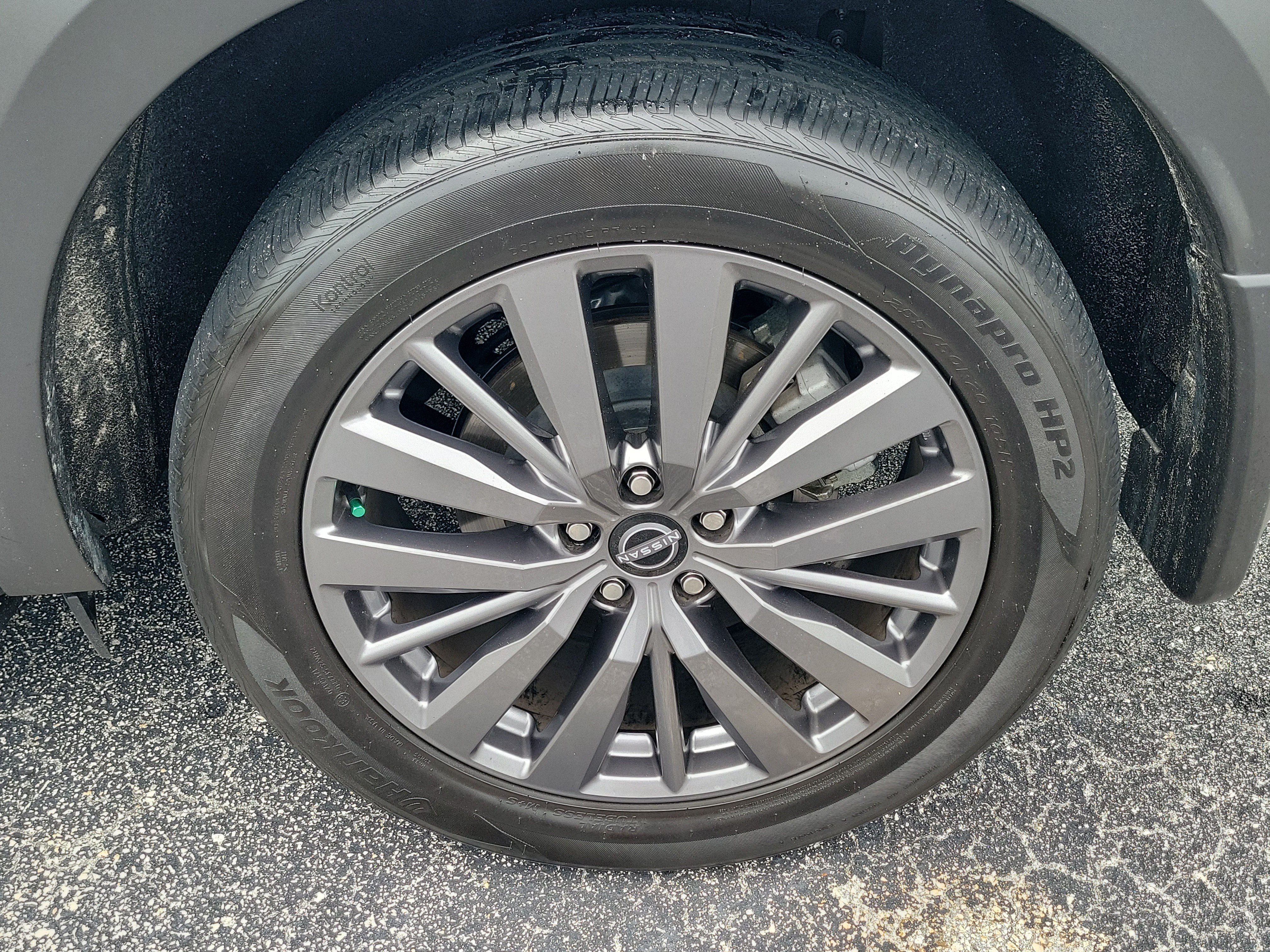 Certified 2024 Nissan Pathfinder SL w/ SL Premium Package FWD image 9
