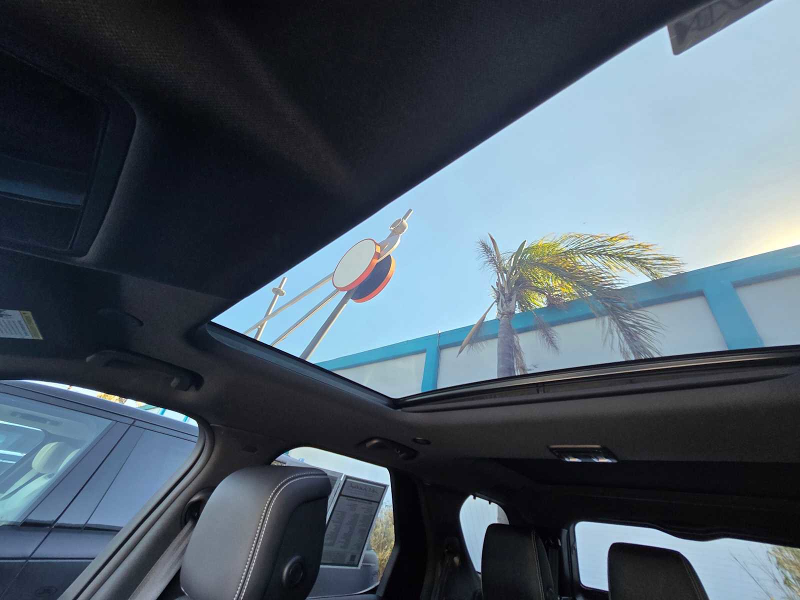 Certified 2023 Land Rover Discovery S R-Dynamic image 45