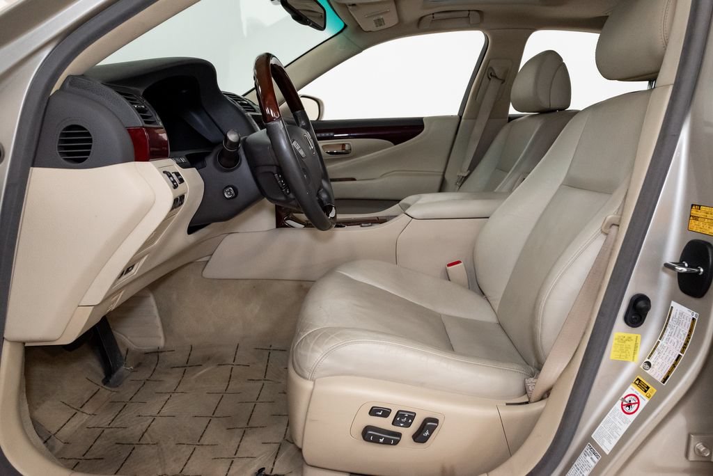 Used 2011 Lexus LS 460 AWD w/ Luxury Value Edition image 13