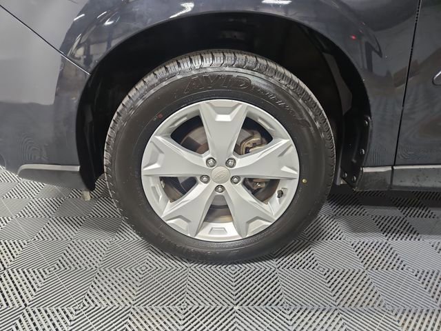 Used 2016 Subaru Forester 2.5i Limited image 9