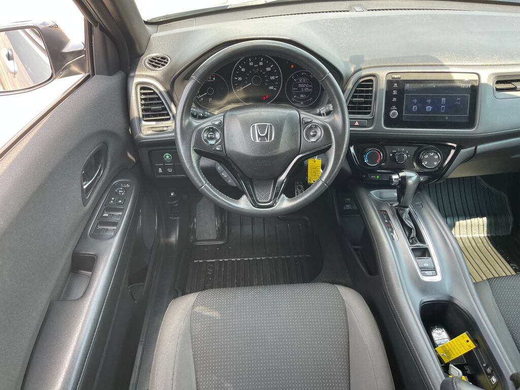 Used 2019 Honda HR-V Sport image 2